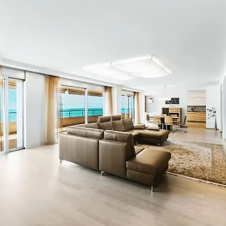 View 4 Bedrooms